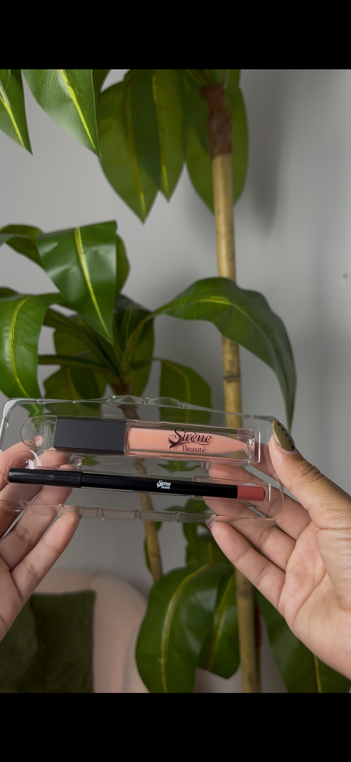 Sandy Lip Liner + Lip Gloss Combo